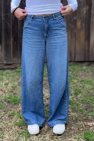 The Lennon Wide-Leg Jeans