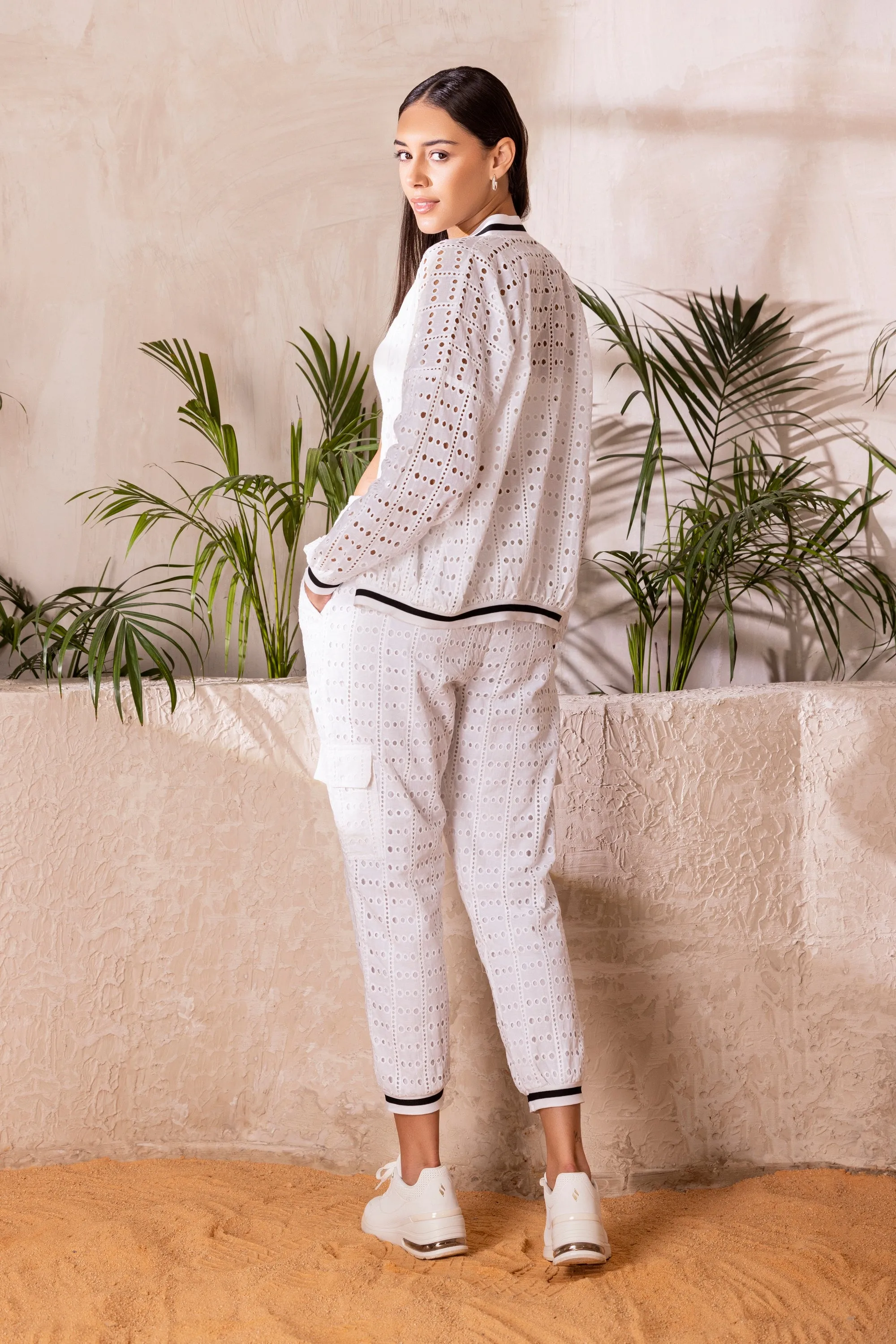 WHITE SCHIFFLI BOMBER SET